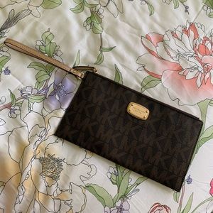 Michael Kors clutch